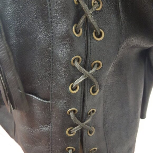 Women’s Rodeo Motorcycle Adjustable Side Lace and Fringed Leather Vest - Picture 4 of 4